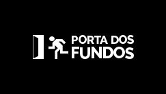 Membri del collettivo Porta dos Fundos o logo del gruppo