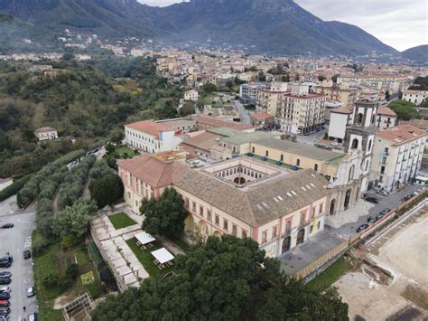 Veduta storica o ricostruzione del giardino monumentale di Santa Maria della Fede a Napoli