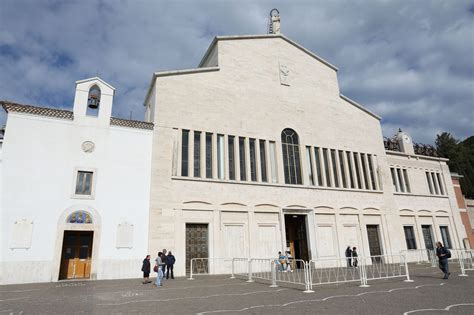 foto del Santuario di Santa Maria delle Grazie a San Giovanni Rotondo