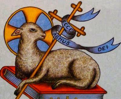 Rappresentazione simbolica di Cristo come l'Agnello di Dio che apre i sigilli della storia e istituisce il nuovo sacerdozio.