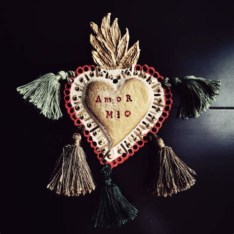 illustrazione storica di ex voto a forma di cuore