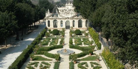 Rappresentazione artistica della fortezza di Alamut e dei suoi giardini segreti.