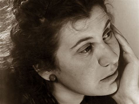 Ritratti di Etty Hillesum in giovane età