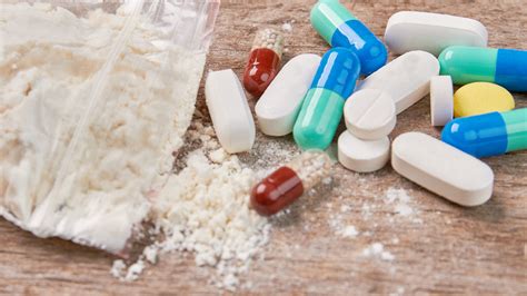 sequestro di sostanze stupefacenti e denaro