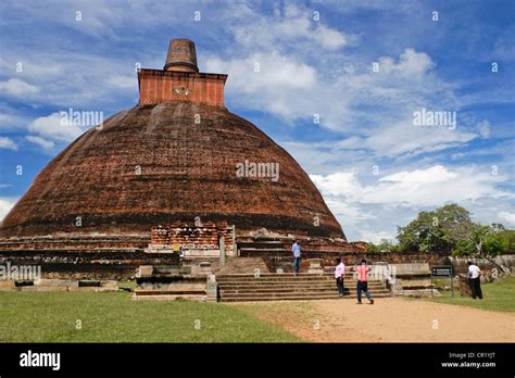 Il Jetavanarama Dagoba ad Anuradhapura