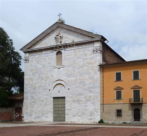 Foto esterna della Chiesa di San Francesco a Pisa