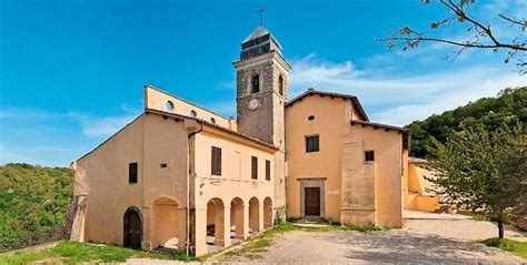 Vista esterna del Santuario della Madonna del Sorbo