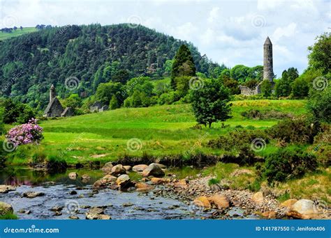 La Torre Circolare di Glendalough