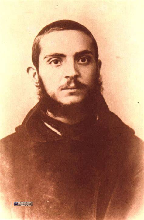 Ritratto fotografico di Padre Pio da giovane