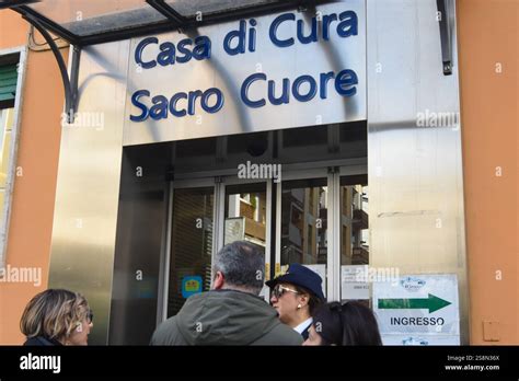 Edificio esterno della Clinica Sacro Cuore Vedano Olona
