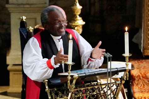 Foto del Vescovo Michael Curry che predica al matrimonio reale
