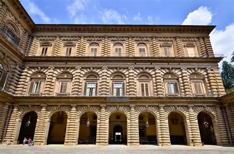 Palazzo Pitti a Firenze, sede della Galleria Palatina
