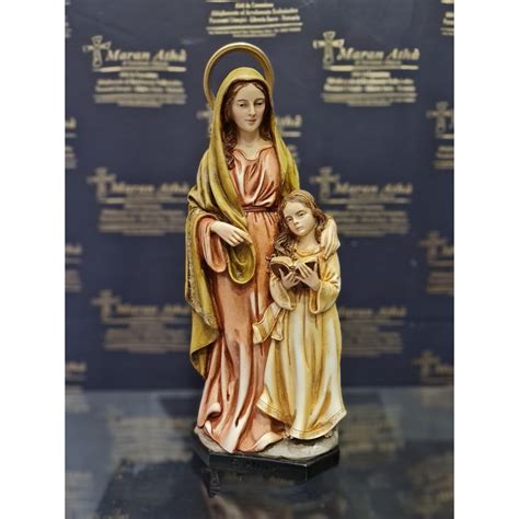 Statua di Sant'Anna nel Santuario di Lettere durante una processione