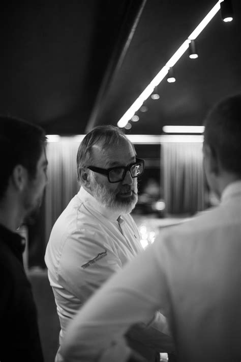 Ritratto dello Chef Stefano Parrella in cucina