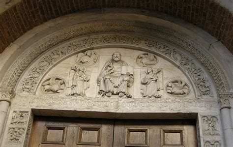 Dettaglio della lunetta del portale di Nonantola, attribuita a Wiligelmo