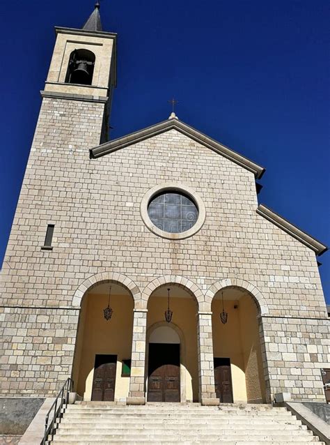 Facciata della Chiesa di Santa Maria Assunta a Taceno