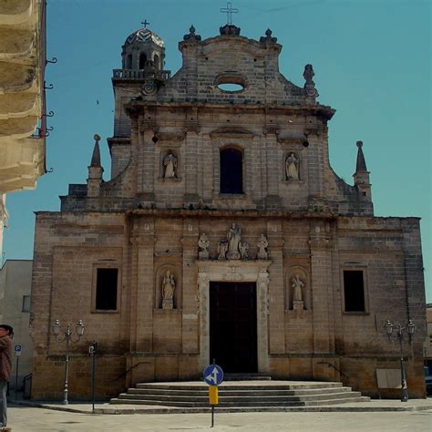 Facciata barocca della Chiesa Madre Santa Maria Assunta a Salice Salentino
