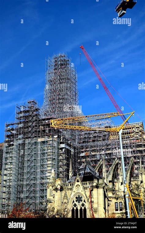 Schema delle impalcature presenti su Notre-Dame durante i lavori di restauro