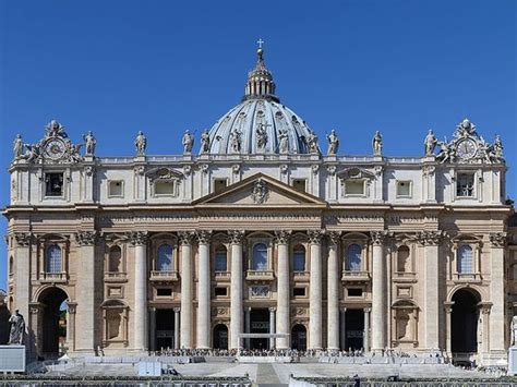 foto della facciata della Basilica di Candelaria