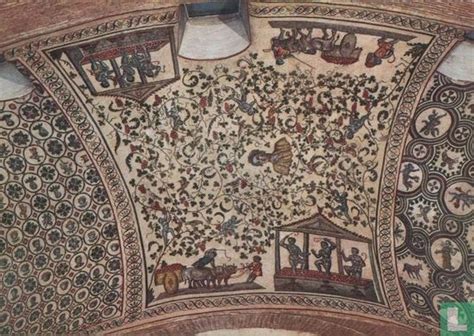 dettaglio della volta della grotta di Castello con mosaici