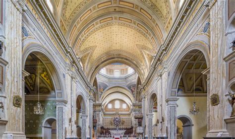 Interno Cattedrale di Santa Maria Assunta Oristano