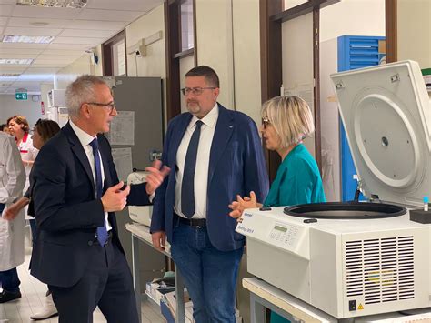 Foto dell'ingresso del Laboratorio Analisi dell'Ospedale Santi Giovanni e Paolo