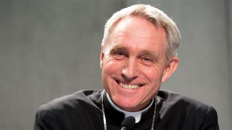 Mons. Georg Gänswein tiene una conferenza a Šiluva