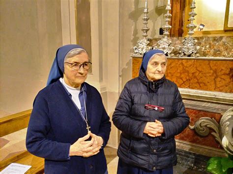 Incontro tra le suore e la Madre Generale