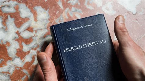 Infografica sulla struttura e i benefici degli Esercizi Spirituali Ignaziani
