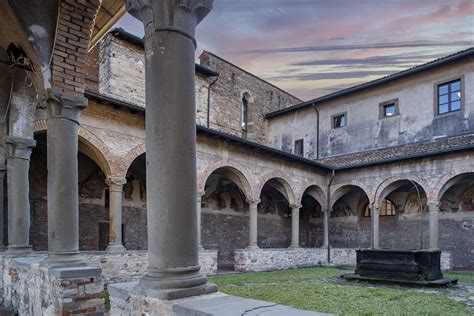 foto del chiostro dell'ex convento di Monteortone