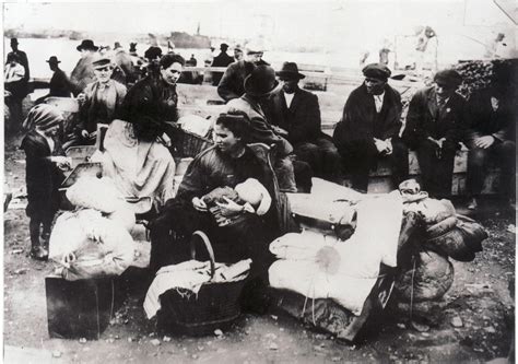 Fotografia d'epoca di immigrati svizzeri in Argentina nel XIX secolo.