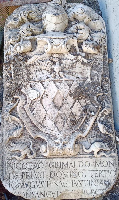Riproduzione dello stemma lapideo di Palazzo Cecconi a Trevi nel Lazio