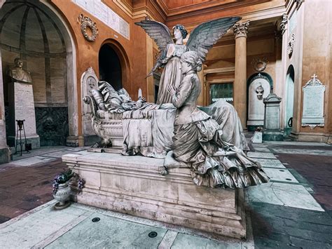Dettaglio della Tomba Bisteghi nella Galleria degli Angeli