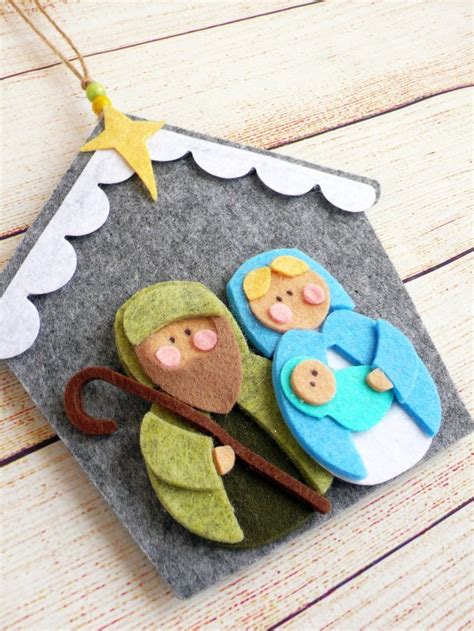 Foto di un presepe in feltro finito, stile scandinavo o personalizzato