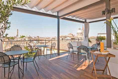 Terrazza panoramica dell'Hotel Cesarica con vista su Medjugorje