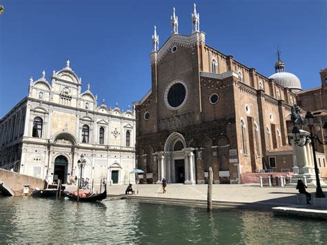 Veduta esterna della Basilica dei Santi Giovanni e Paolo a Venezia