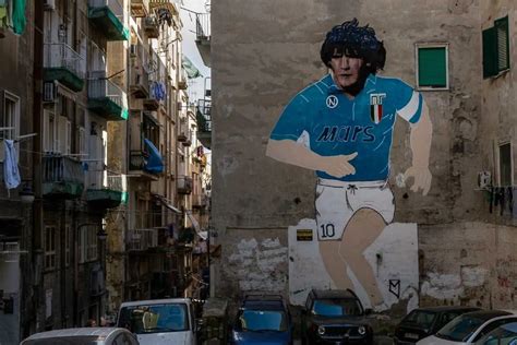 Murale di Diego Armando Maradona nei Quartieri Spagnoli di Napoli