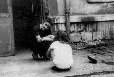 Ritratto fotografico d'epoca di Madeleine Delbrêl