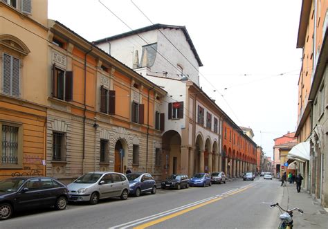 Foto esterna dell'Autoscuola Bassini in via Sant'Isaia 6/c a Bologna