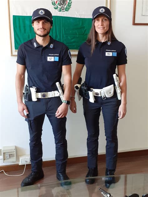 Foto di Rosario Bonfiglio in divisa da Agente Scelto della Polizia di Stato