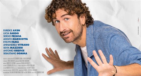 Rosario Miraggio in una scena del film di Alessandro Siani o sul set