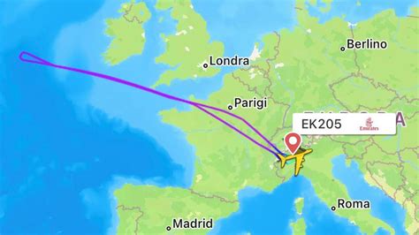 Mappa schematica che mostra la rotta aerea tra l'aeroporto di Bologna (BLQ) e quello di Santiago di Compostela (SCQ)