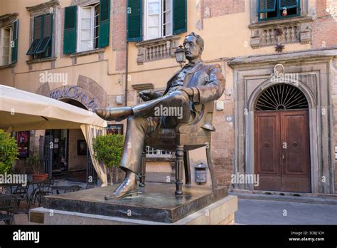 Ritratto di Franco Alfano, compositore italiano noto per l'opera Risurrezione