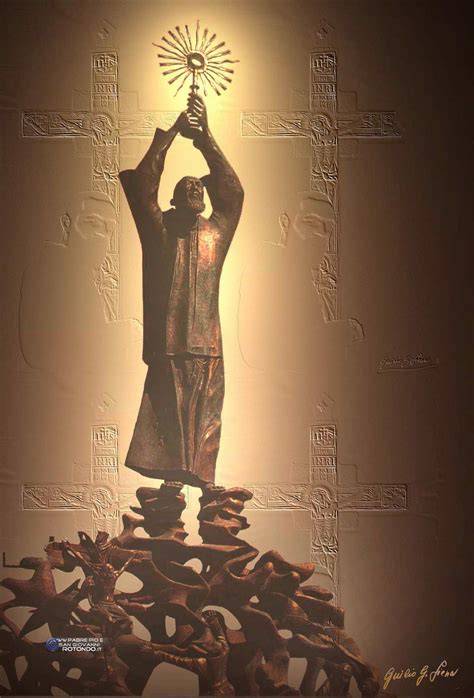 Monumento a Padre Pio di Pericle Fazzini a San Giovanni Rotondo