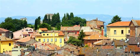 Mappa storica o ricostruzione delle divisioni in Terzieri della città di Chiusi