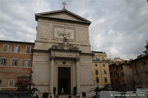 Foto d'insieme della Chiesa di San Salvatore in Lauro durante le celebrazioni