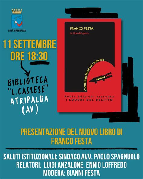 Foto dell'autrice Angela Esposito durante un evento di presentazione del libro