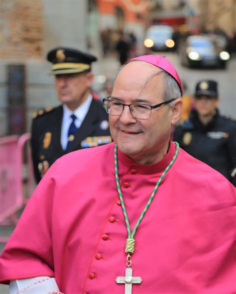 Ritratto fotografico di Mons. Francisco Cerro Chaves