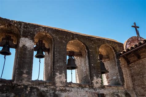 Foto delle campane della Parrocchia di Sant'Andrea con vista sulla città