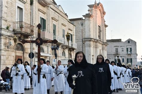 Foto processione confraternite a Ruvo di Puglia
